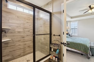 Overlander Ln-S0103-031.jpg