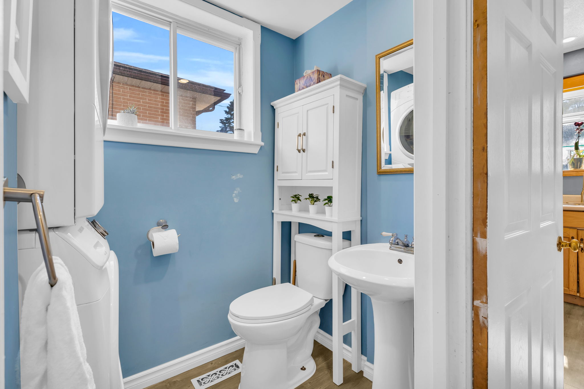Bathroom/Laundry