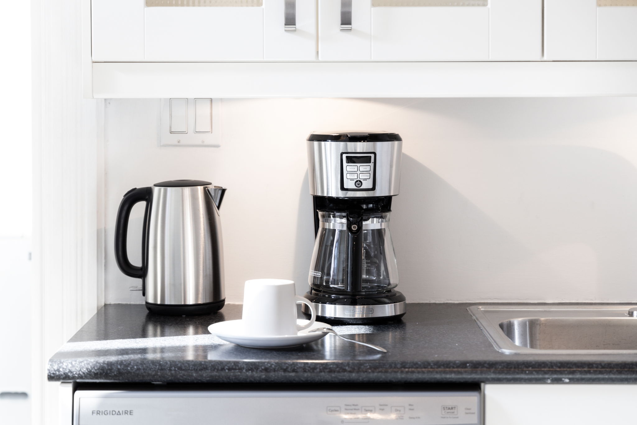 Toronto property showcase — delivered property photograph 24