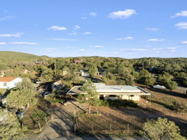  Photo 0