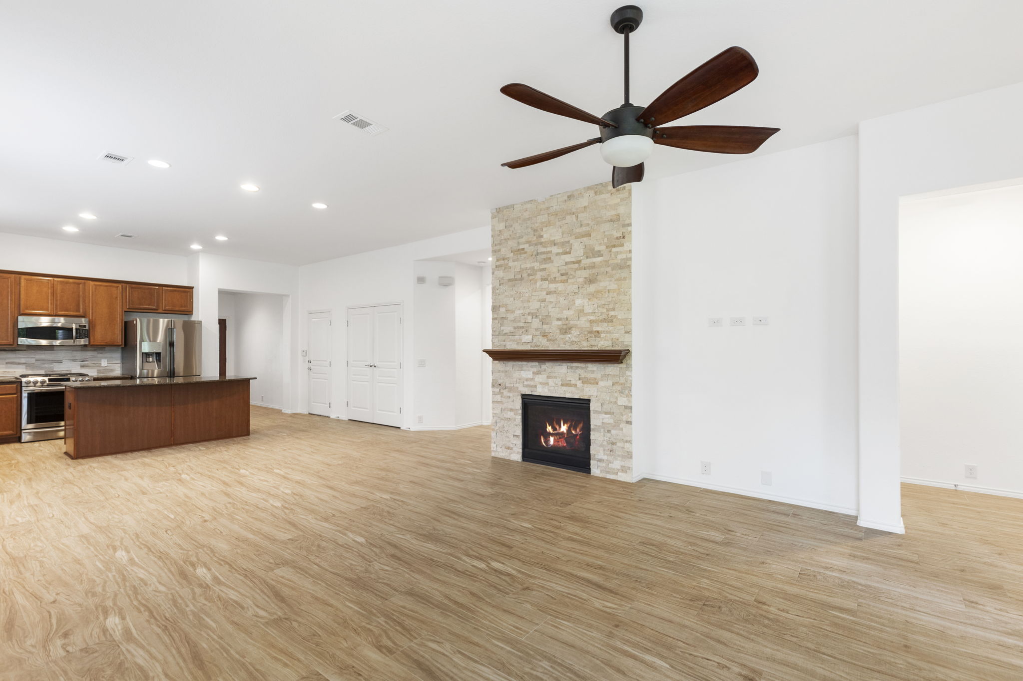 66 E Heritage Mill Cir, Tomball, TX 77375, USA Photo 25
