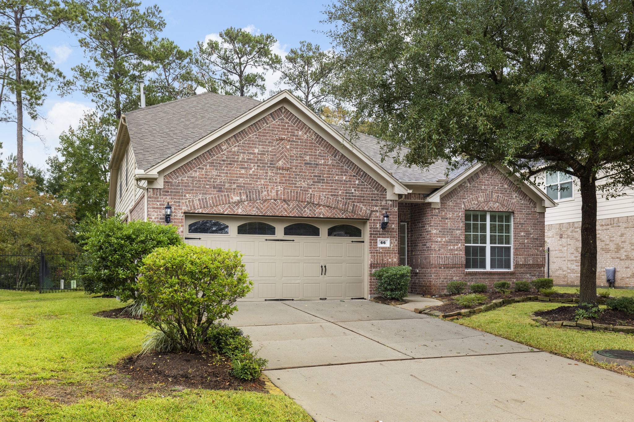 66 E Heritage Mill Cir, Tomball, TX 77375, USA Photo 2
