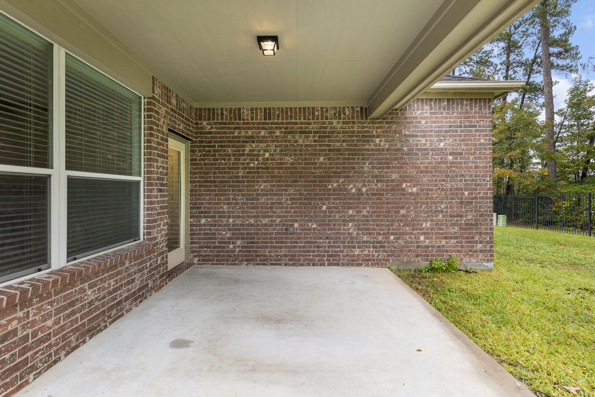 66 E Heritage Mill Cir, Tomball, TX 77375, USA Photo 11
