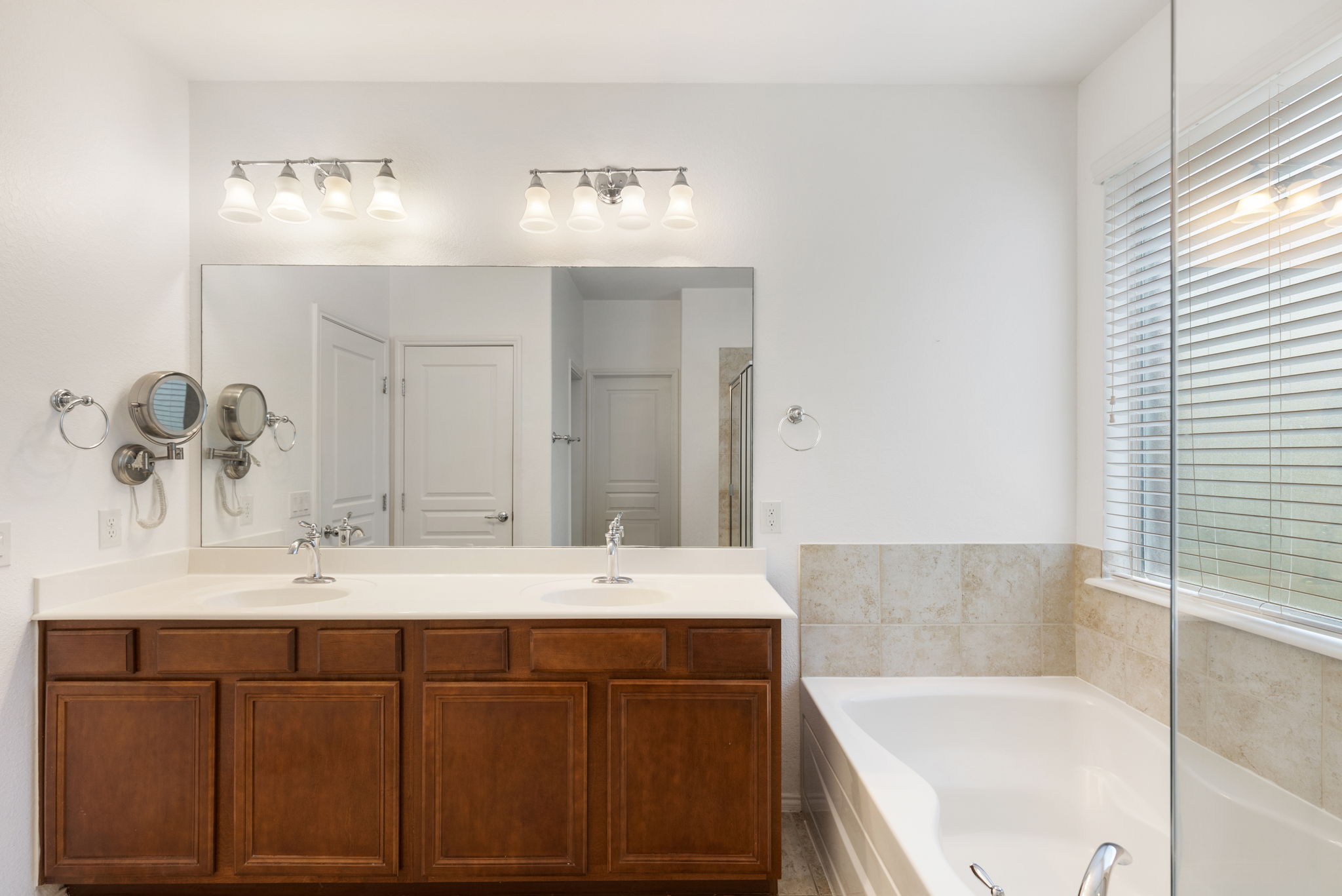 66 E Heritage Mill Cir, Tomball, TX 77375, USA Photo 30
