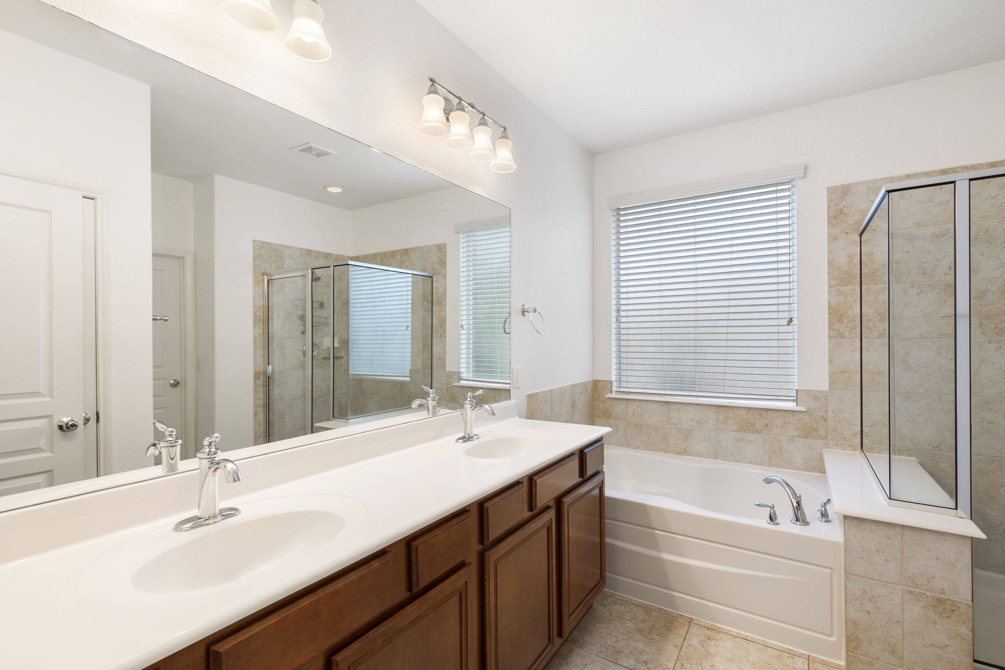 66 E Heritage Mill Cir, Tomball, TX 77375, USA Photo 29