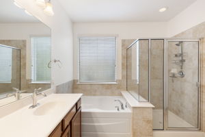 66 E Heritage Mill Cir, Tomball, TX 77375, USA Photo 30