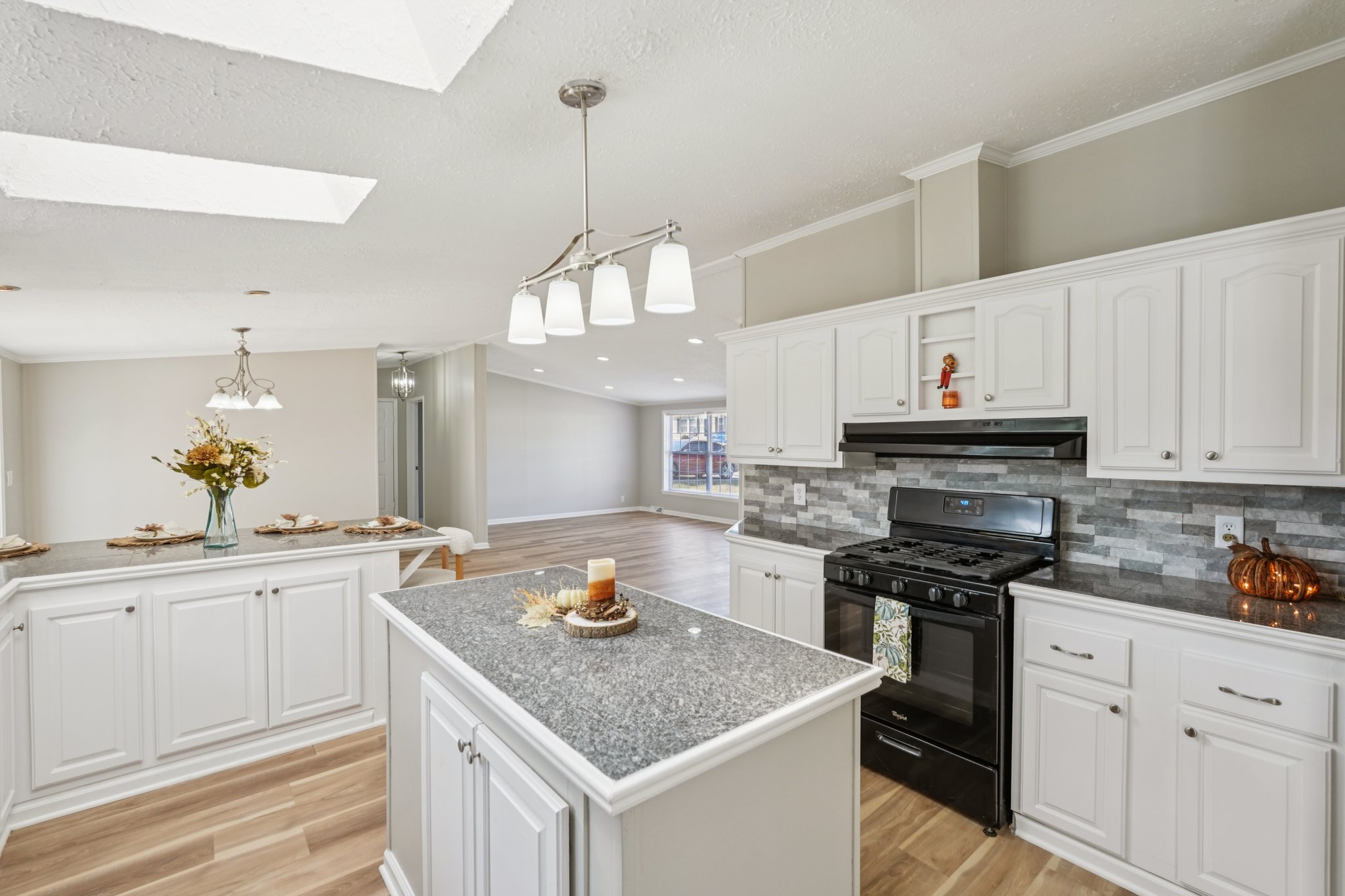 Inman Dr-S1809-021.jpg