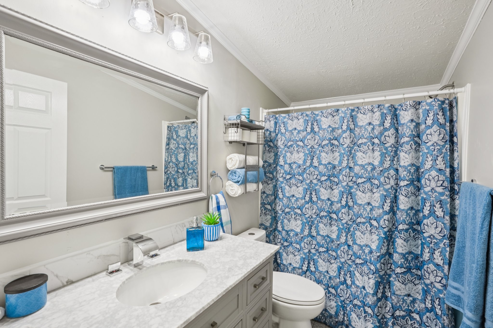 Inman Dr-S1809-025.jpg