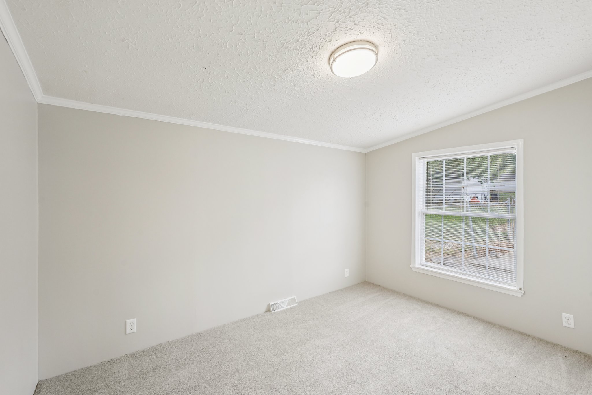 Inman Dr-S1809-027.jpg