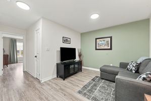  Photo 46