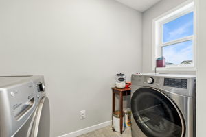  Photo 35