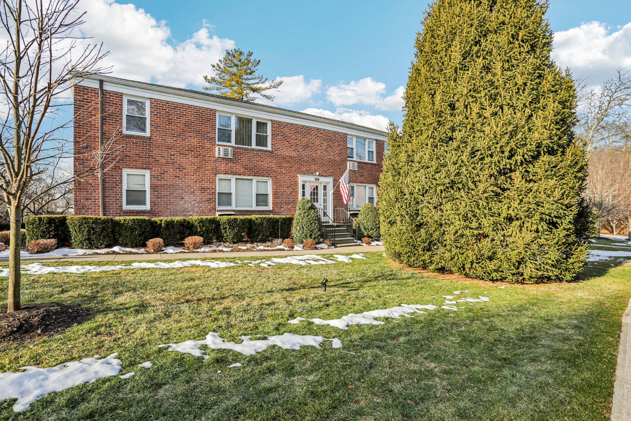 66 Manville Road 4-S1001-002.jpg