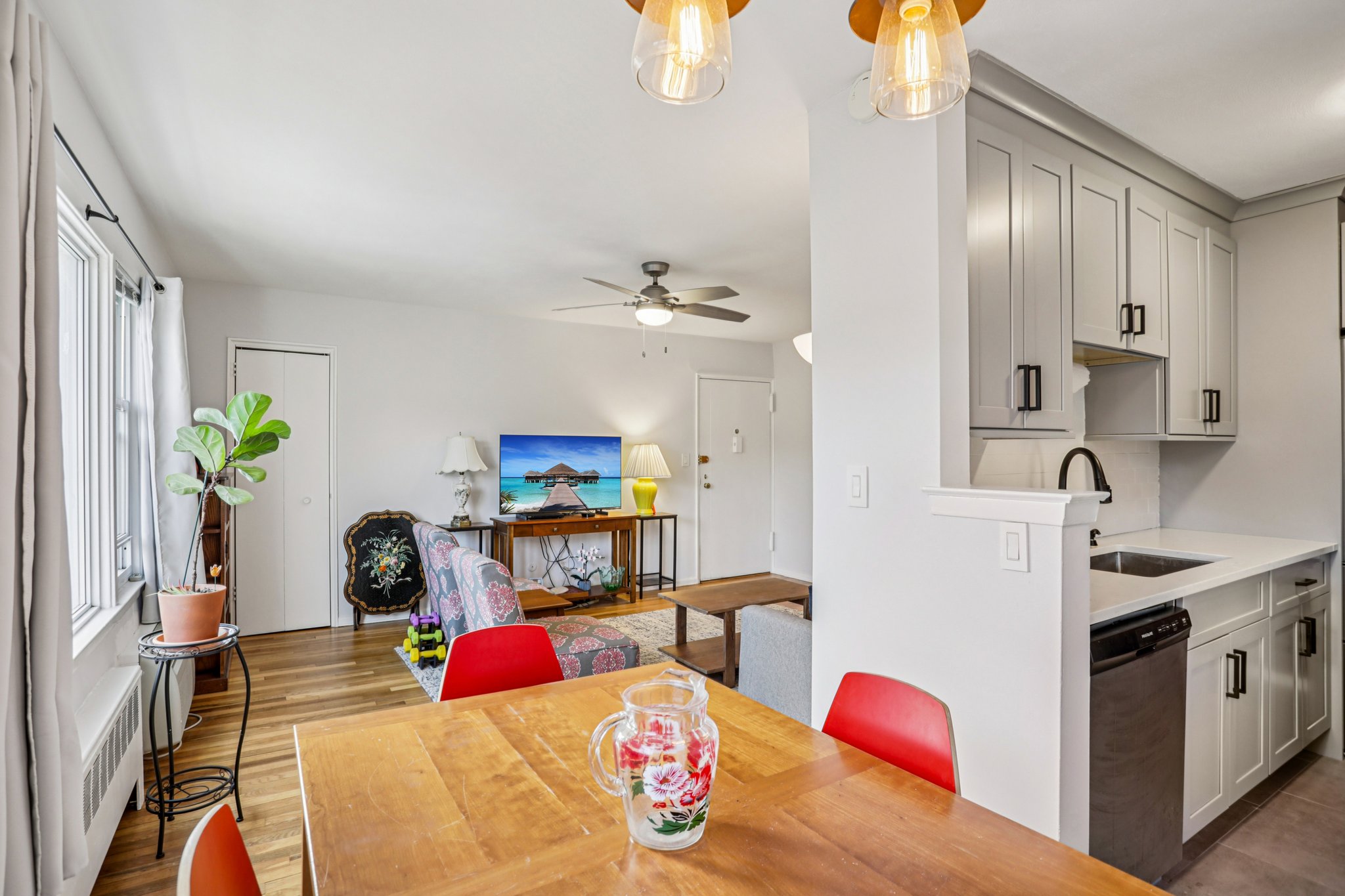 66 Manville Road 4-S1001-012.jpg