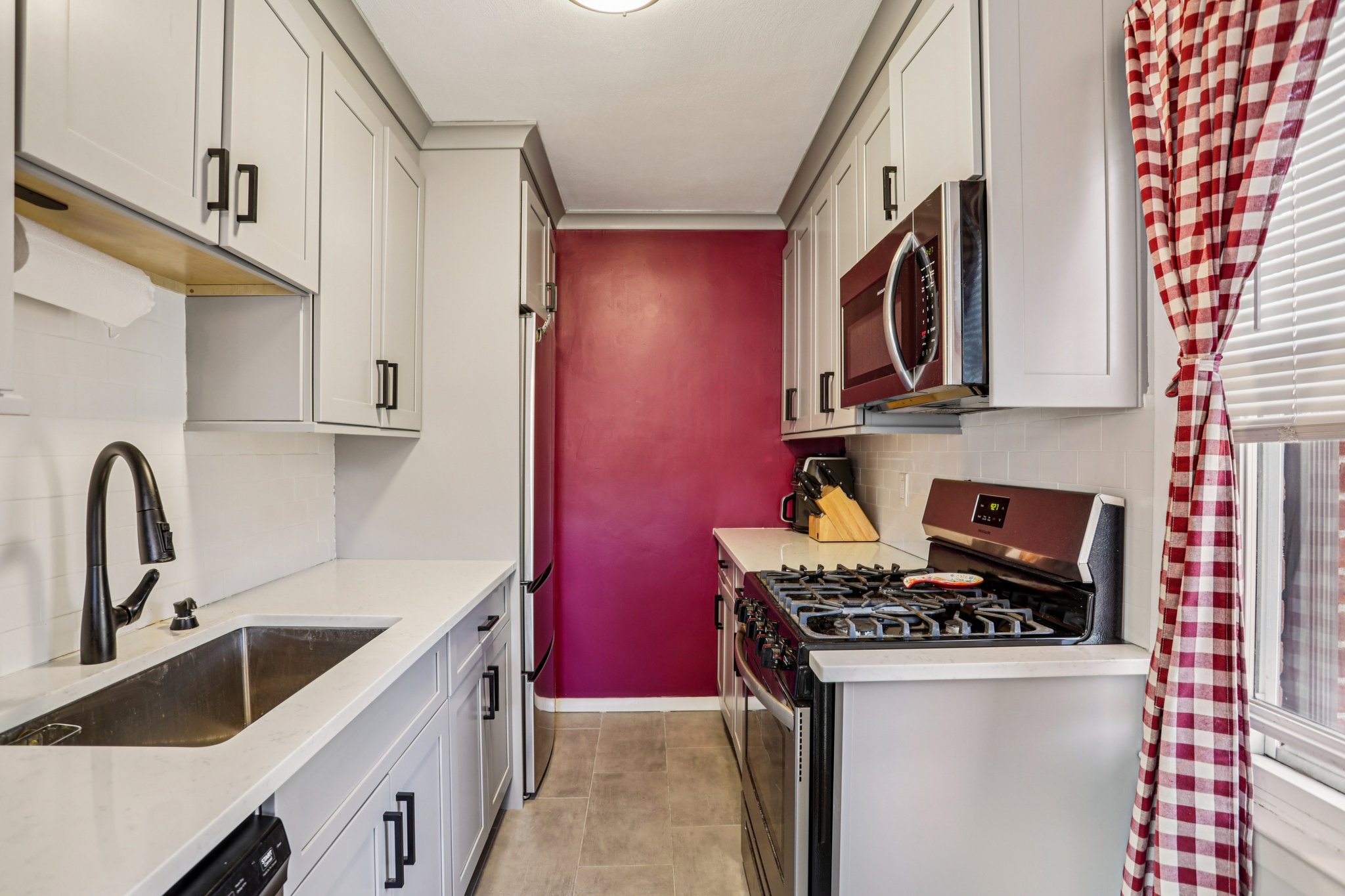 66 Manville Road 4-S1001-014.jpg