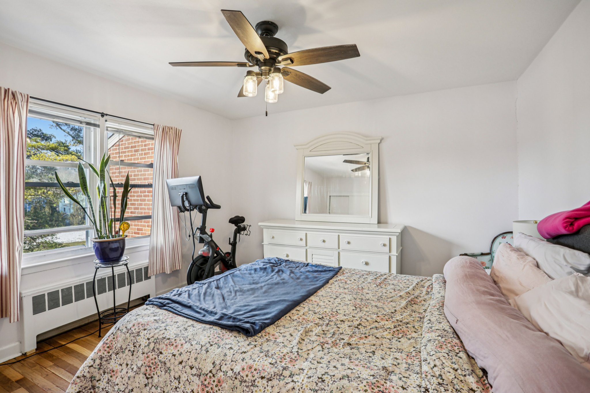 66 Manville Road 4-S1001-018.jpg