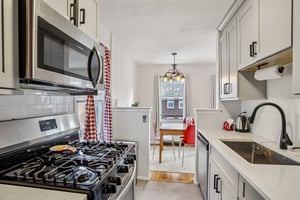 66 Manville Road 4-S1001-015.jpg