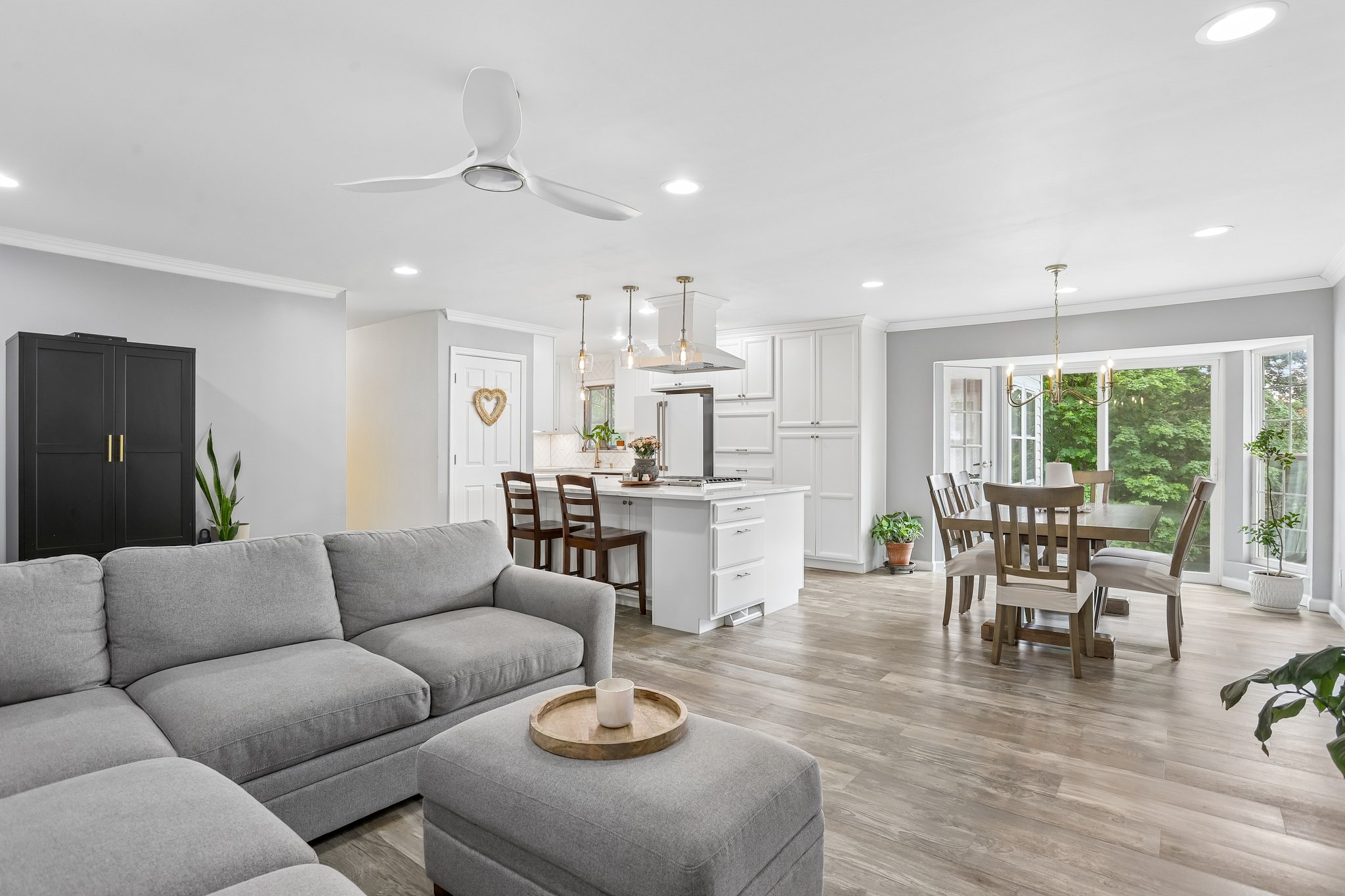Montclair Dr-S2805-007.jpg