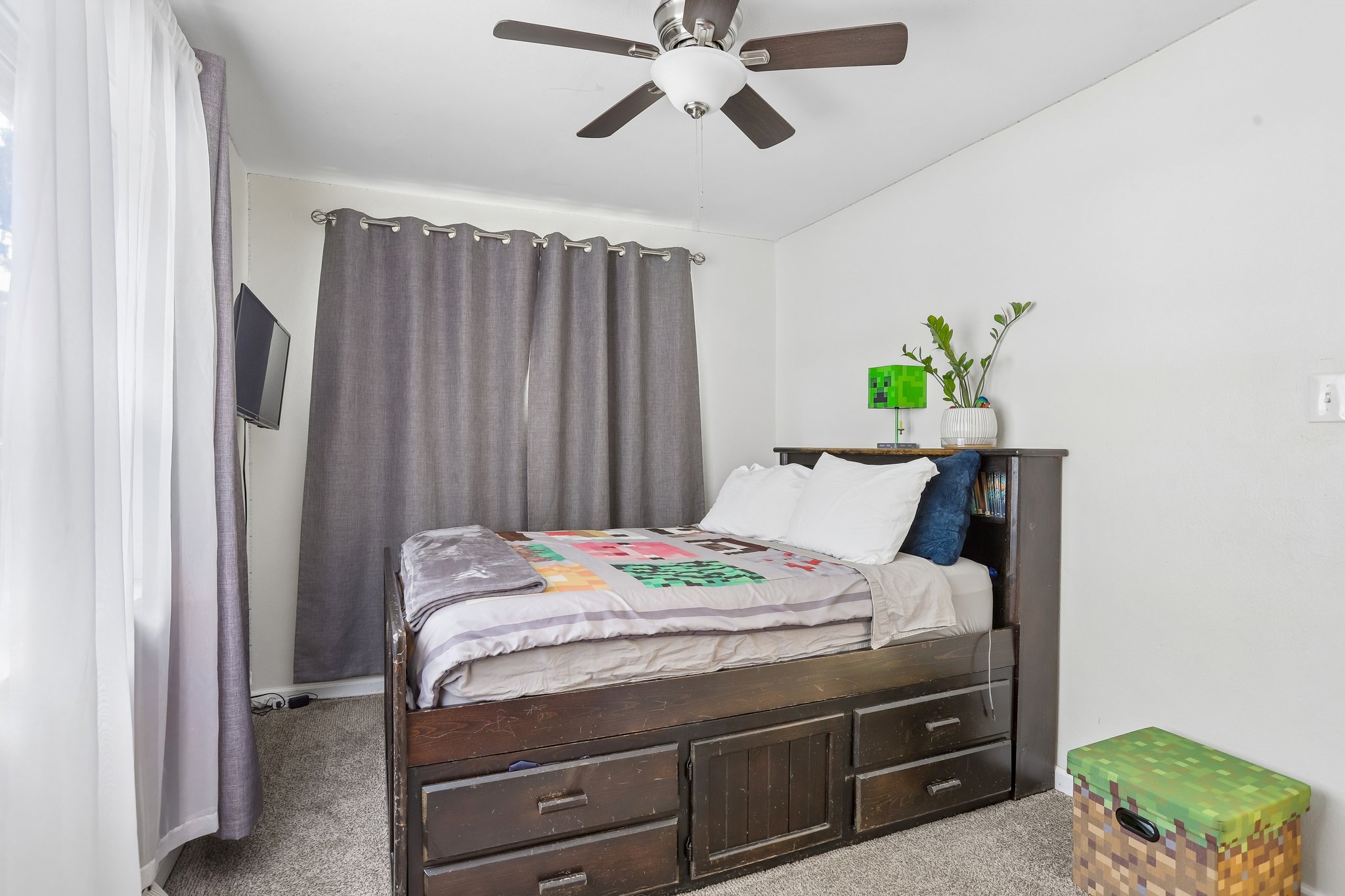 Montclair Dr-S2805-022.jpg