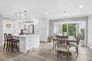 Montclair Dr-S2805-010.jpg