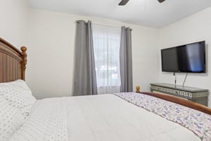 Montclair Dr-S2805-021.jpg