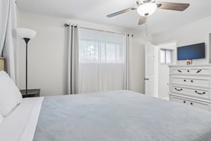 Montclair Dr-S2805-026.jpg