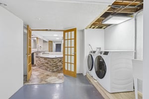 Montclair Dr-S2805-035.jpg