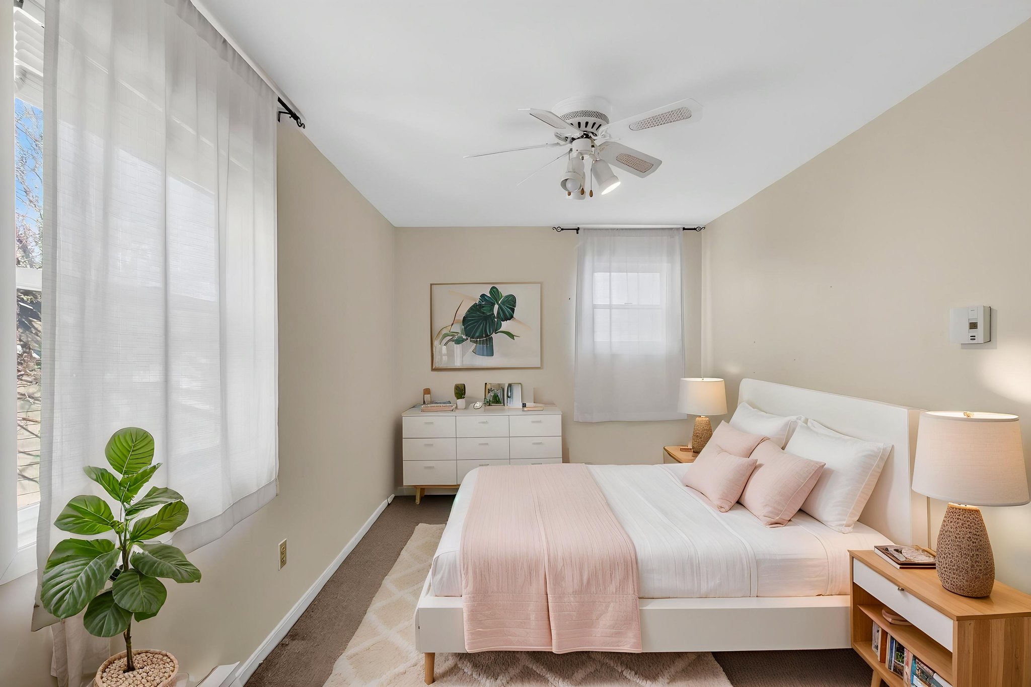 IMG_2514 virtually staged.jpeg