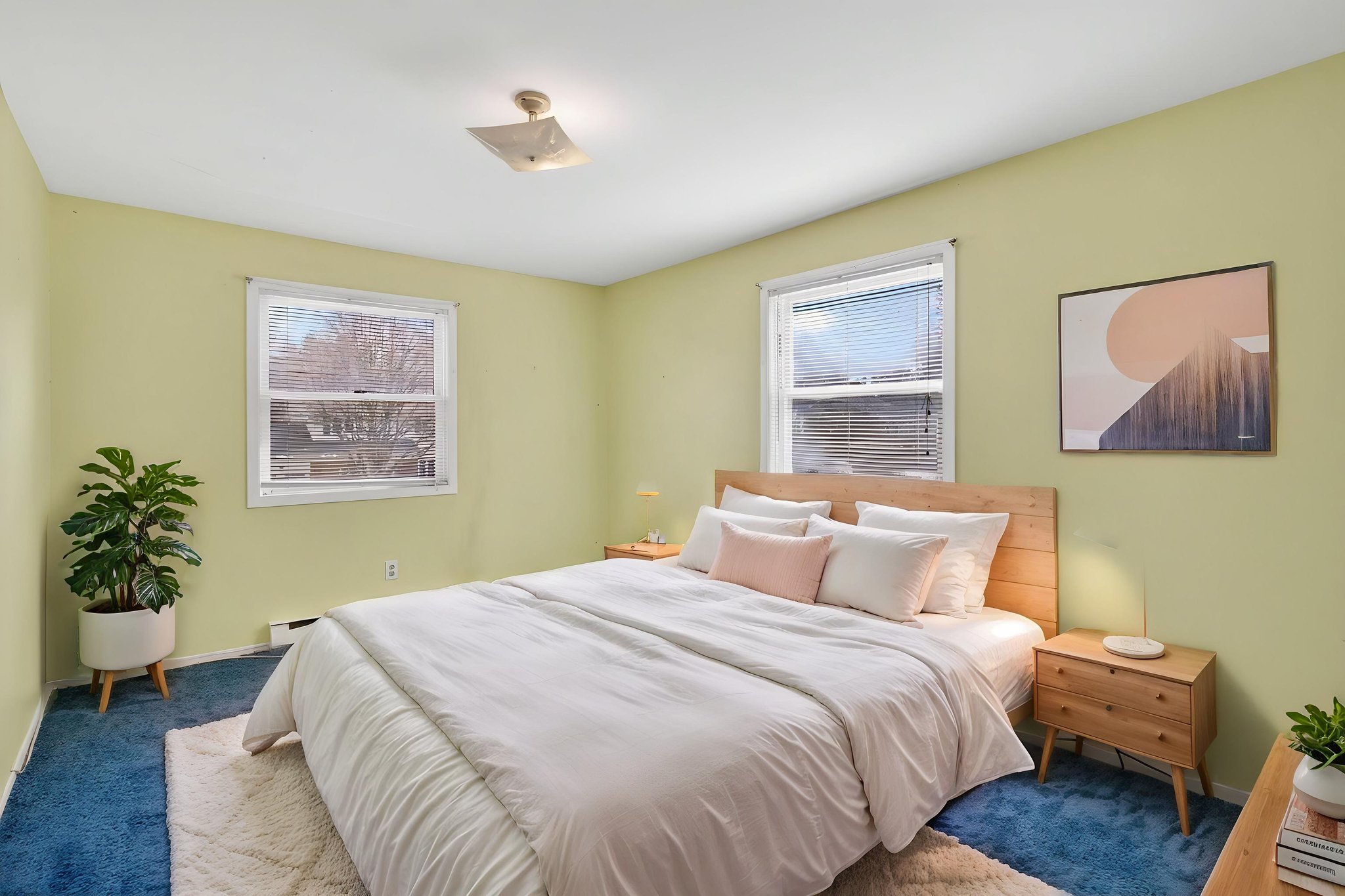 IMG_2521 virtually staged.jpeg