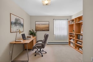 IMG_2526 virtually staged.jpeg