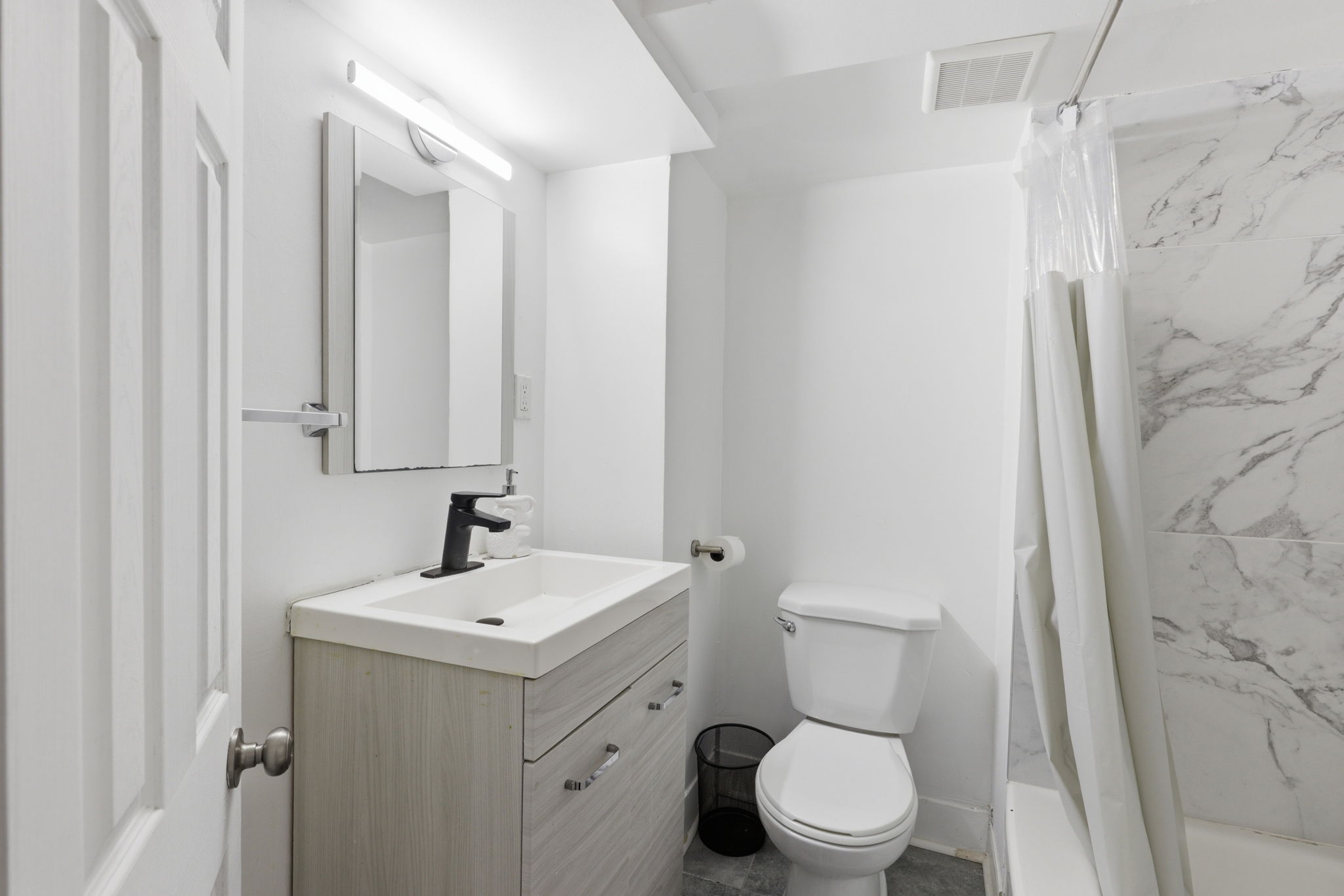 Toronto property showcase — delivered property photograph 39