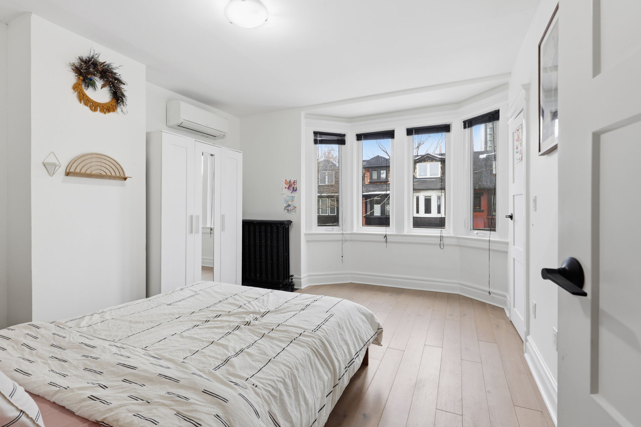 Toronto property showcase — delivered property photograph 16
