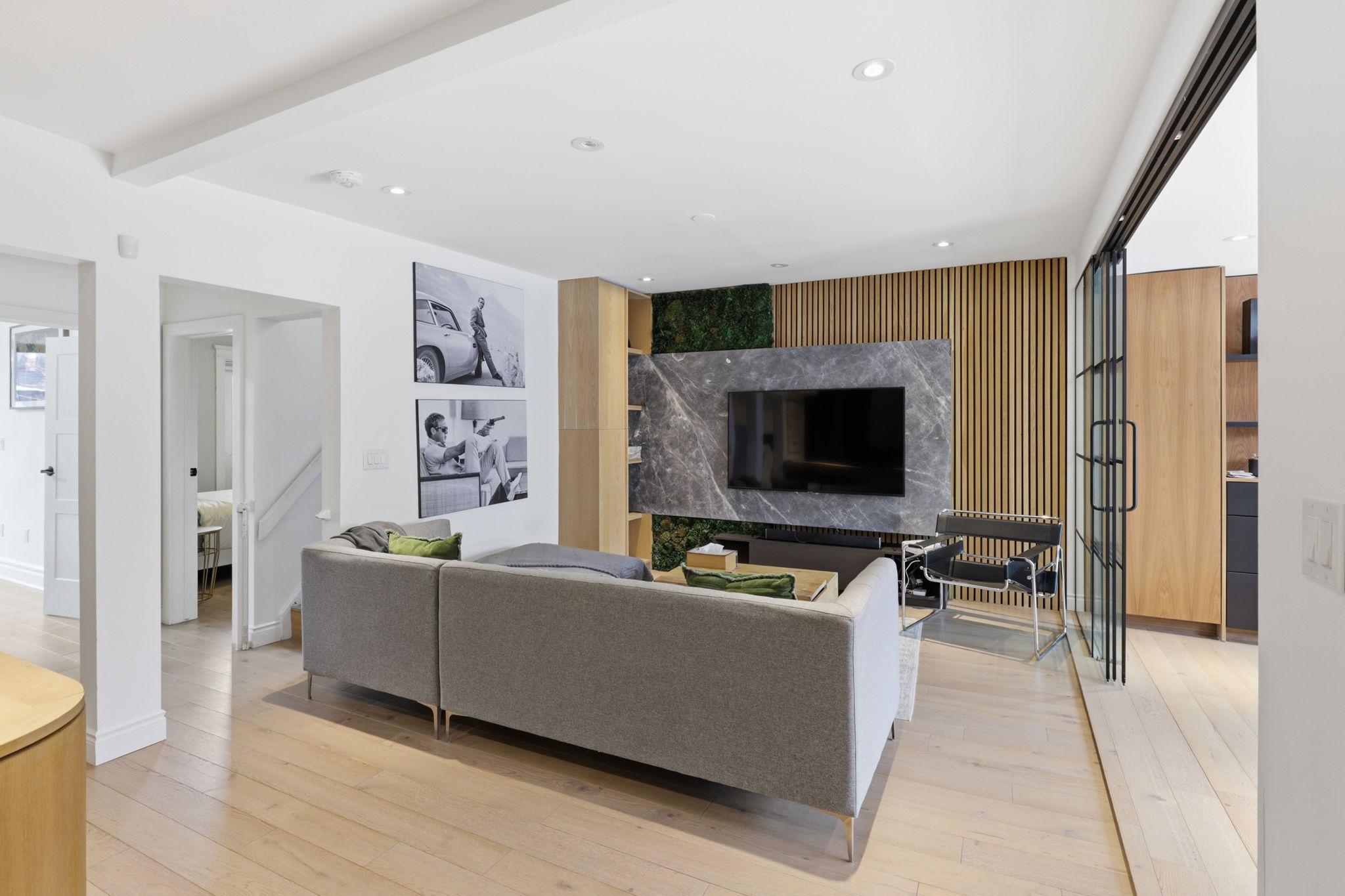 Toronto property showcase — delivered property photograph 22