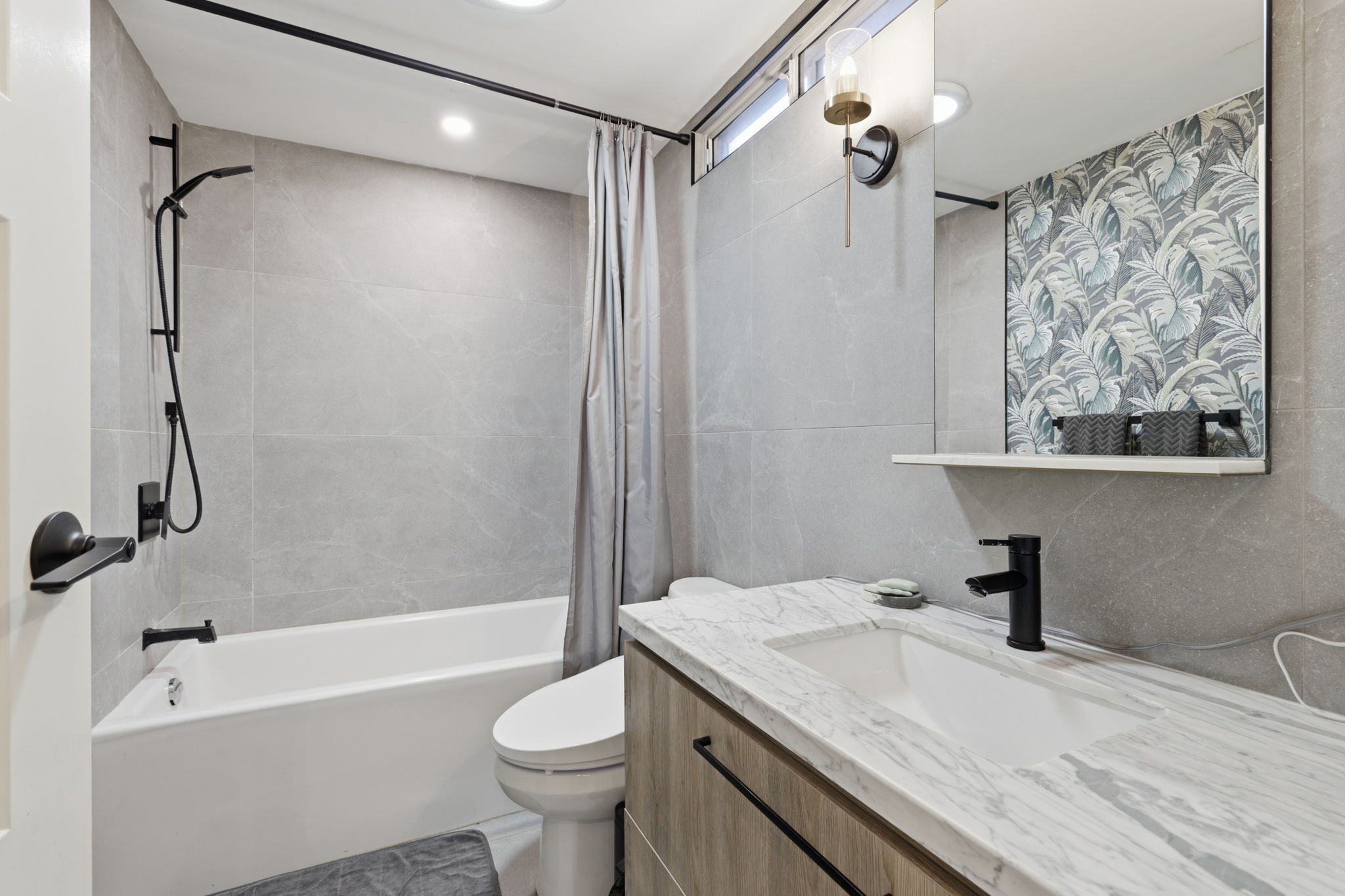Toronto property showcase — delivered property photograph 37