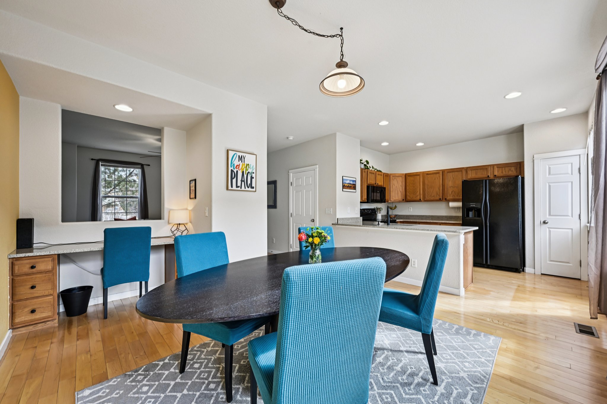 Avalon Ave-S2502-012.jpg