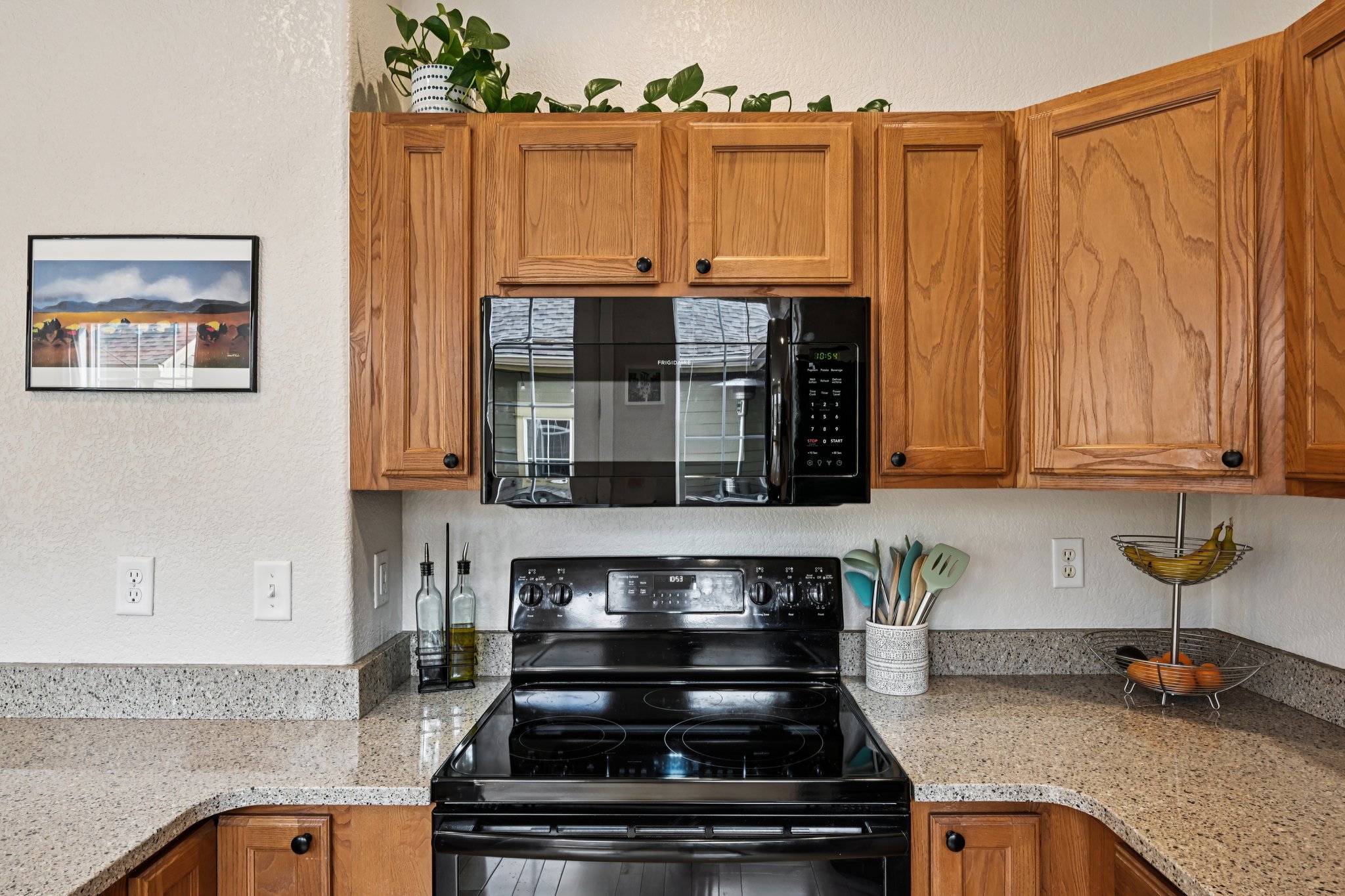 Avalon Ave-S2502-019.jpg