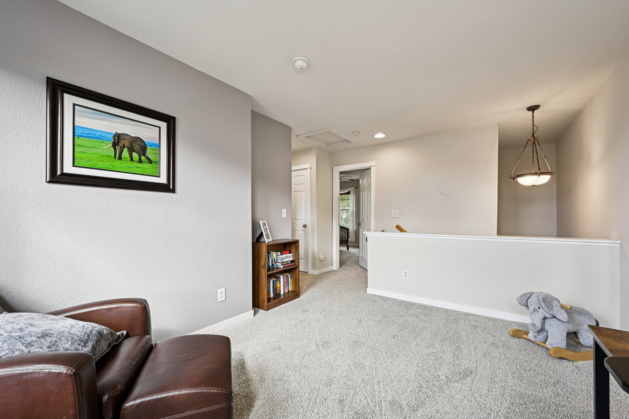 Avalon Ave-S2502-023.jpg