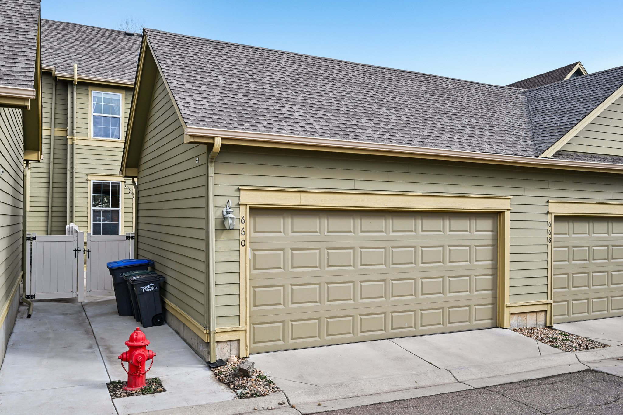 Avalon Ave-S2502-047.jpg