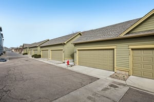Avalon Ave-S2502-046.jpg