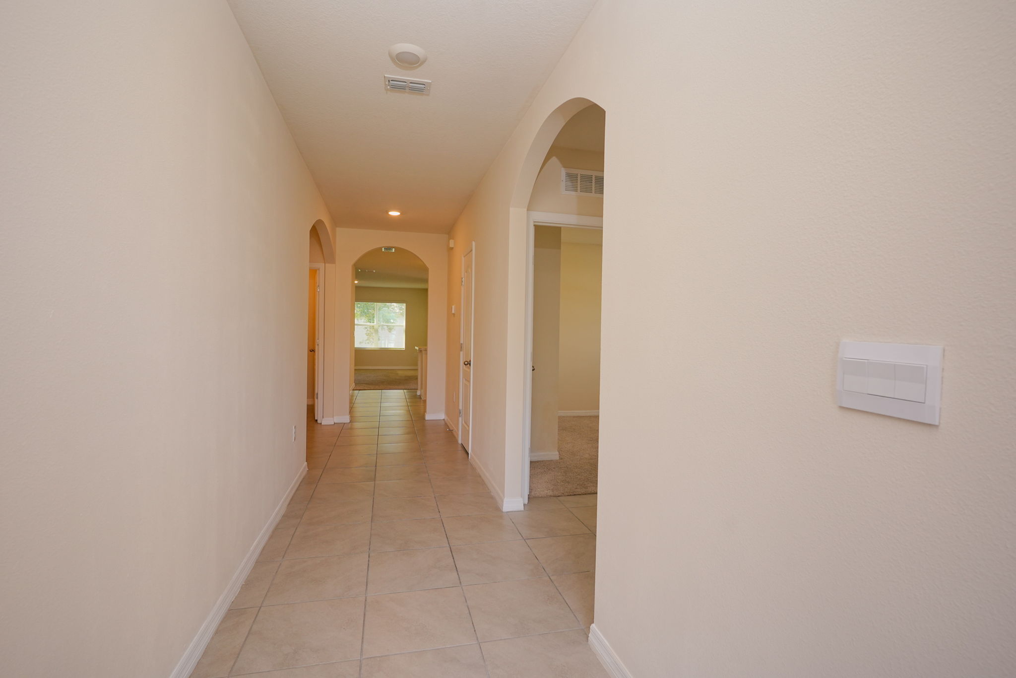 5645-loggia-lane-kissimmee-03