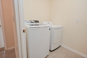 5645-loggia-lane-kissimmee-12