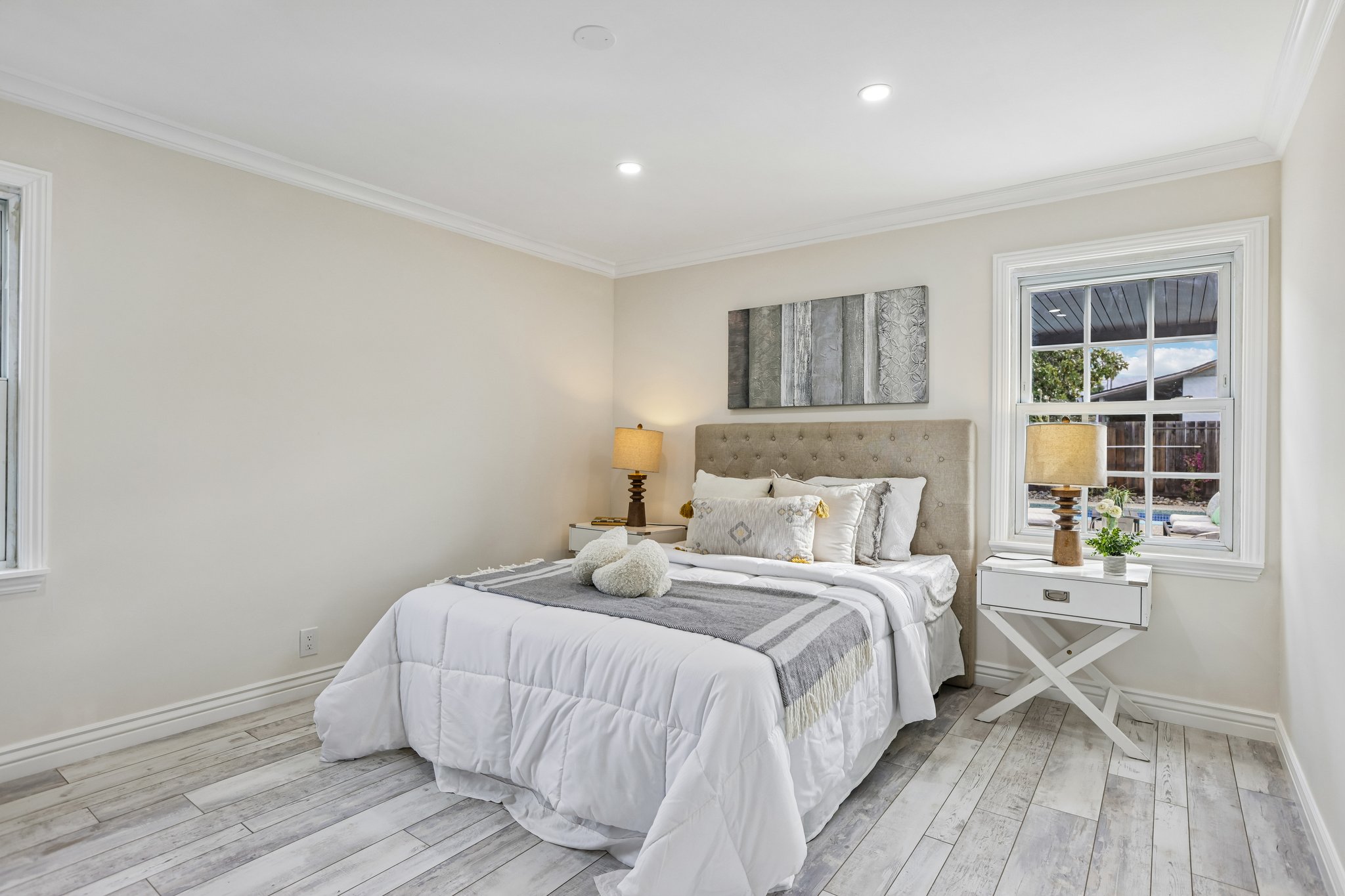 N White Rd-S1808-026.jpg