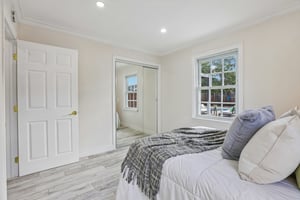 N White Rd-S1808-022.jpg
