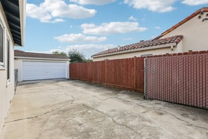 N White Rd-S1808-033.jpg