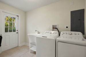 2 - Laundry Room