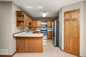 Convenience breakfast bar for casual meals on the go