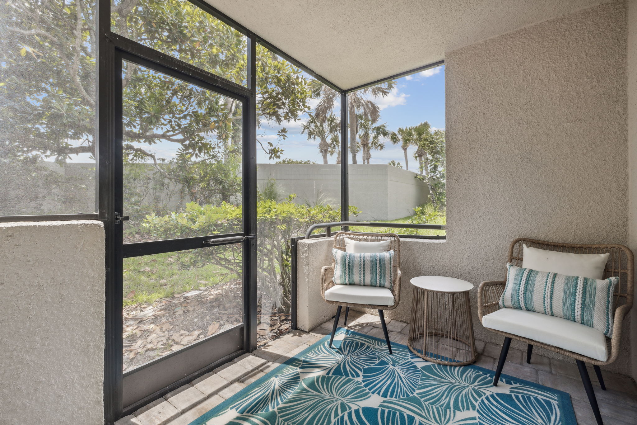 Screened-in Porch