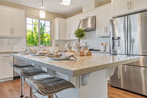 010_660 Tyrella Ave