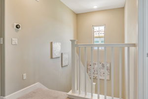 015_660 Tyrella Ave