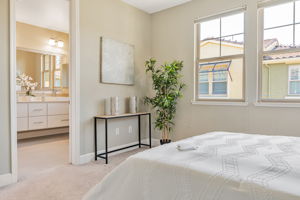 018_660 Tyrella Ave
