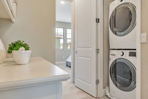 032_660 Tyrella Ave